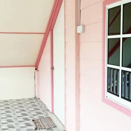 Dongorit Cabin Deluxe Room Kundasang ภายนอก รูปภาพ