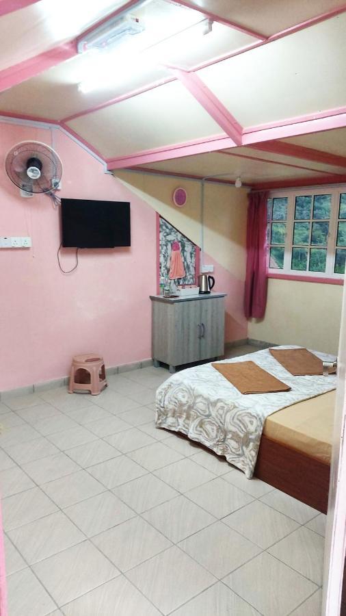 Dongorit Cabin Deluxe Room Kundasang ภายนอก รูปภาพ