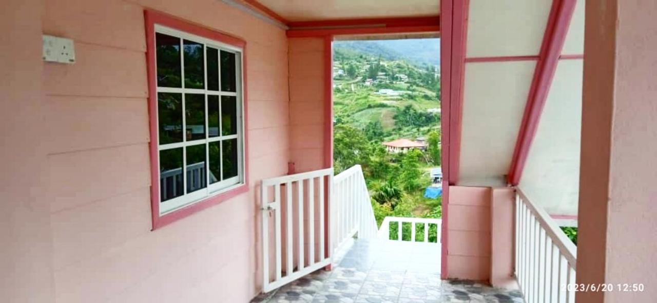 Dongorit Cabin Deluxe Room Kundasang ภายนอก รูปภาพ